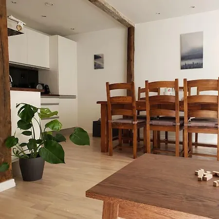 Cosy, Modern Townhouse In Sentrum Bergen
